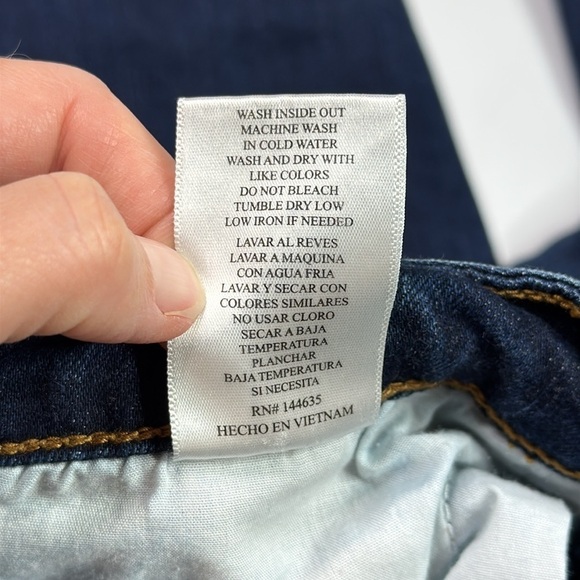 KanCan Signature Skinny Distressed Dark Wash Jeans Size 26 - Picture 11 of 11